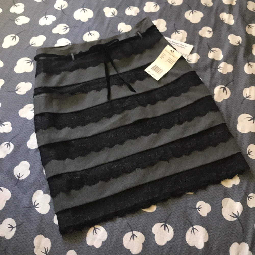 Brand new Robert Rodriguez pencil lace skirt
